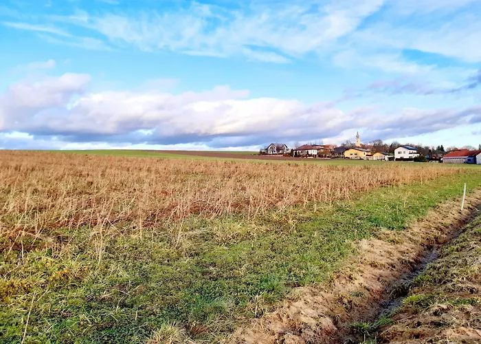 Schoene Altbauwohnung Auf Dem Land Apartmán *