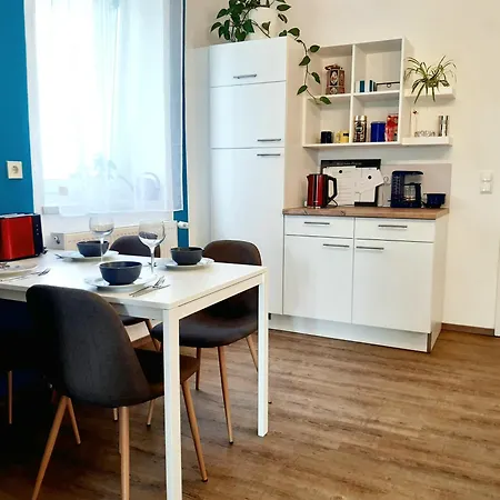 דירה Schoene Altbauwohnung Auf Dem Land *