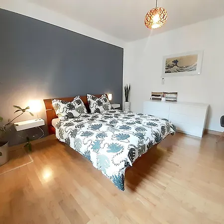 Schoene Altbauwohnung Auf Dem Land דירה *